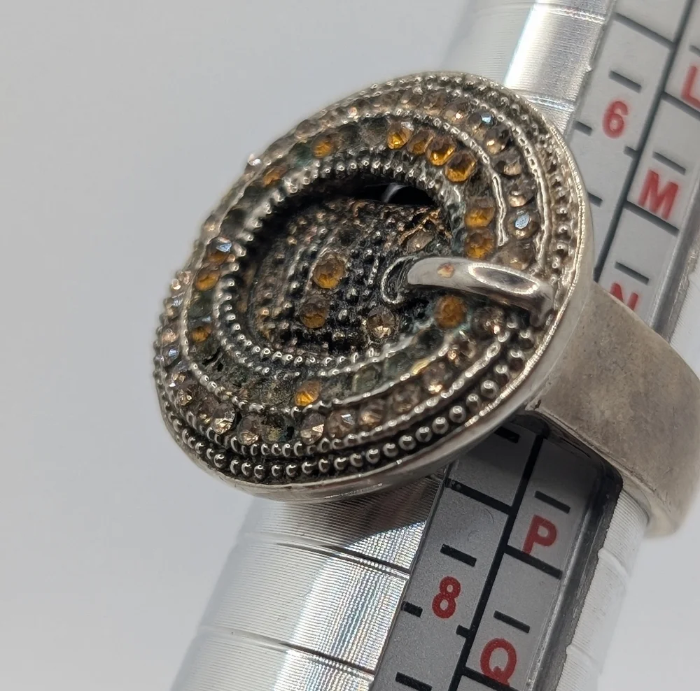 Elegant Silver and Gold-Toned Buckle‎ Ring